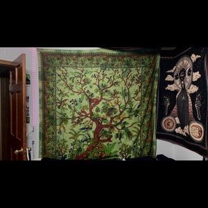 green tree tapestry
